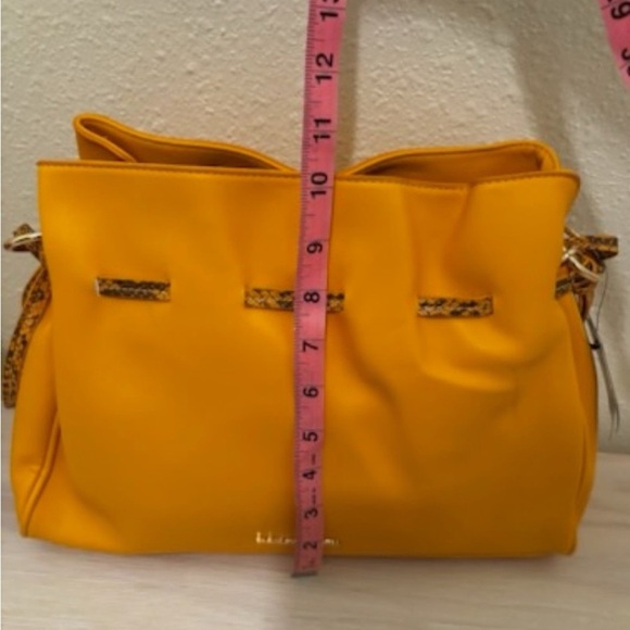 Badgley Mischka Yellow Tote With Snake Skin Print Detail MSRP $149 - Picture 5 of 6
